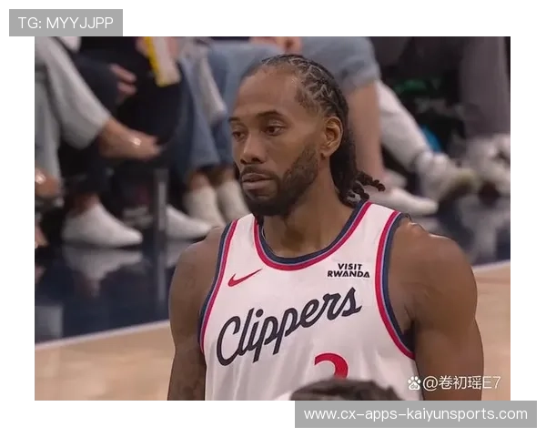 伦纳德中距离一击终结悬念，快船庆祝胜利